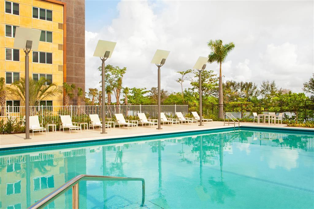 Element Miami International Airport Hotel Miami Springs Exterior photo