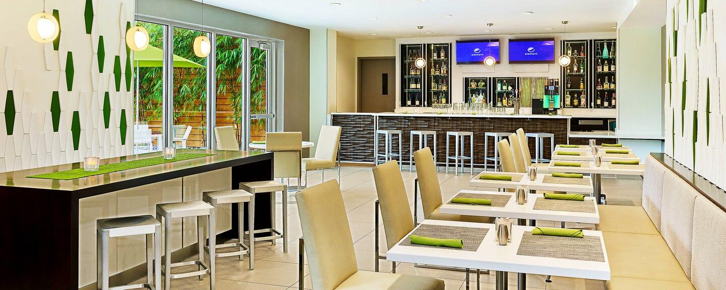 Element Miami International Airport Hotel Miami Springs Exterior photo