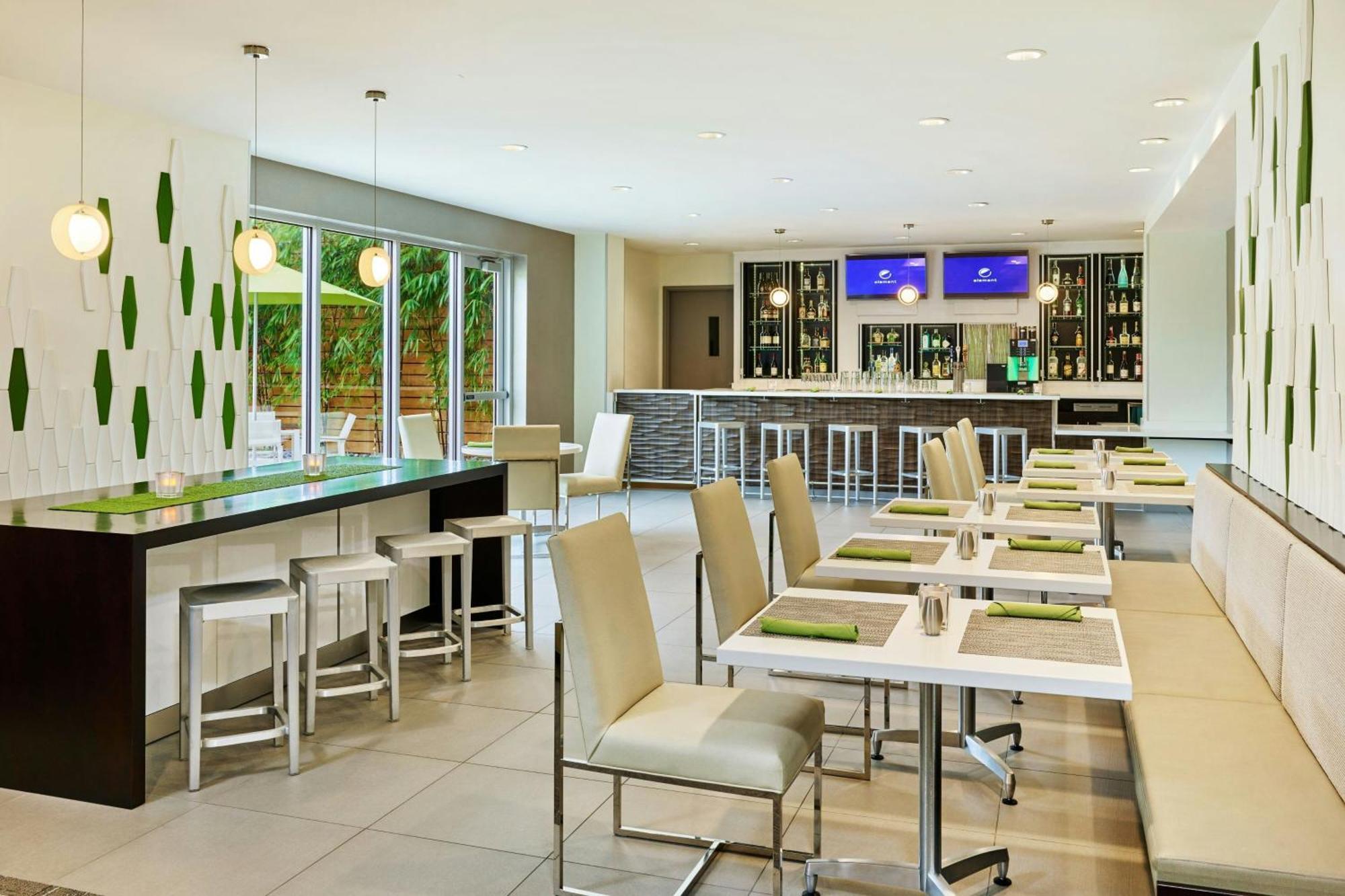 Element Miami International Airport Hotel Miami Springs Exterior photo