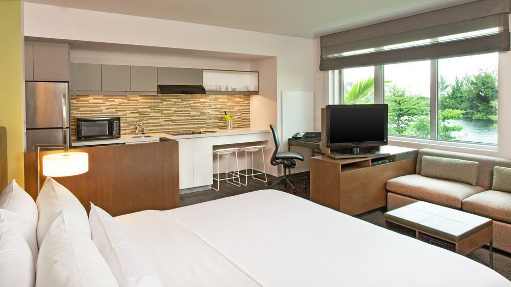 Element Miami International Airport Hotel Miami Springs Exterior photo